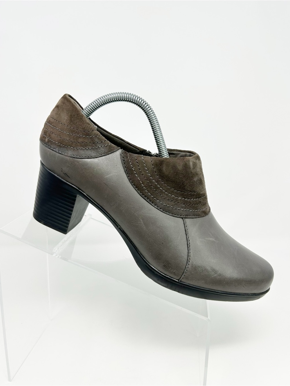 Clarks Bootie Gray Ankle Side Zip Block Heel Round Toe Casual Work Size 11